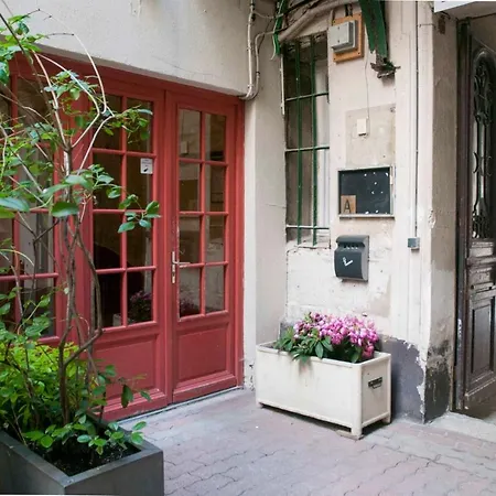 Cosy And Charming Studio Near The Marais Apartment